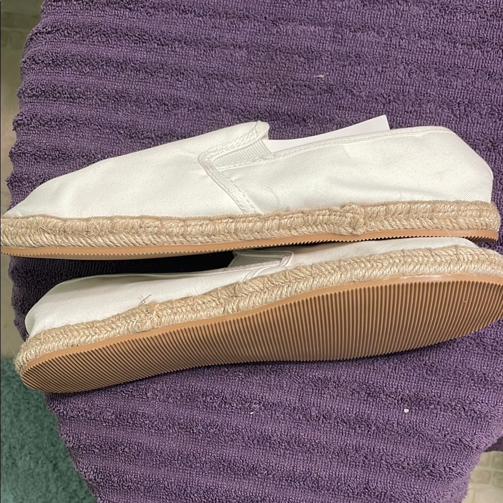 Brand NEW- H&M White Espadrille Slip-Ons with Elastic Panels - Picture 3 of 6
